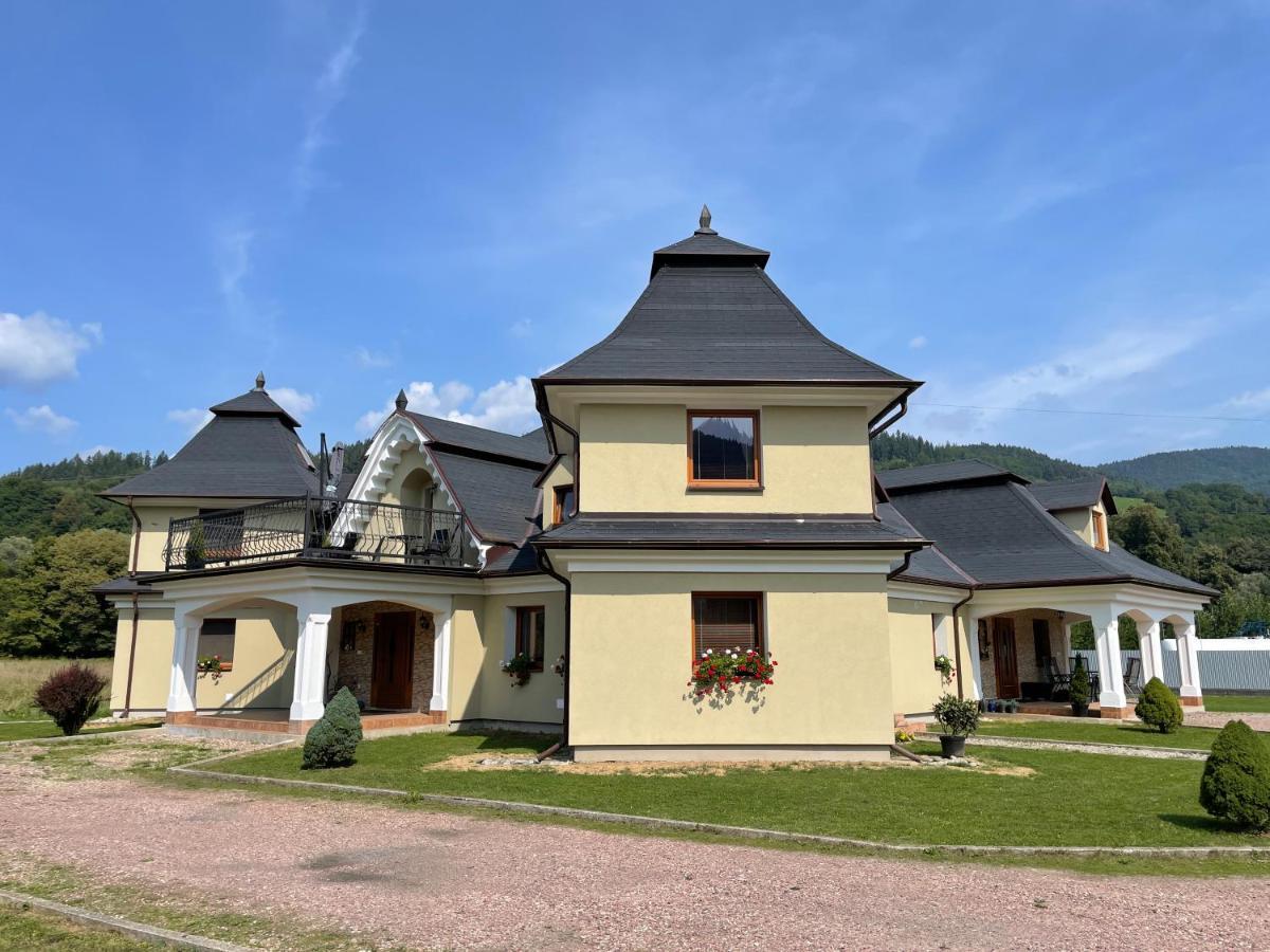 Penzion U Dvoch Levov ออราฟสกี ป็อดซาม็อก ภายนอก รูปภาพ